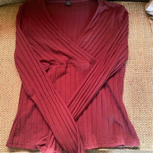 Cute Shein top! NEVER WORN! - Picture 1 of 2